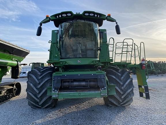 Image of John Deere S780 equipment image 2