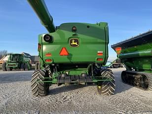 Main image John Deere S780 8