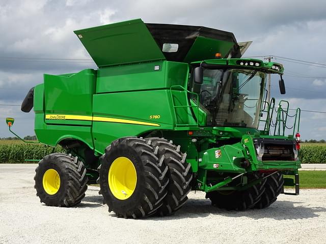 Image of John Deere S780 equipment image 3