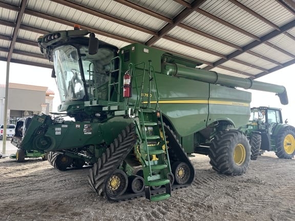 2020 John Deere S780 Equipment Image0