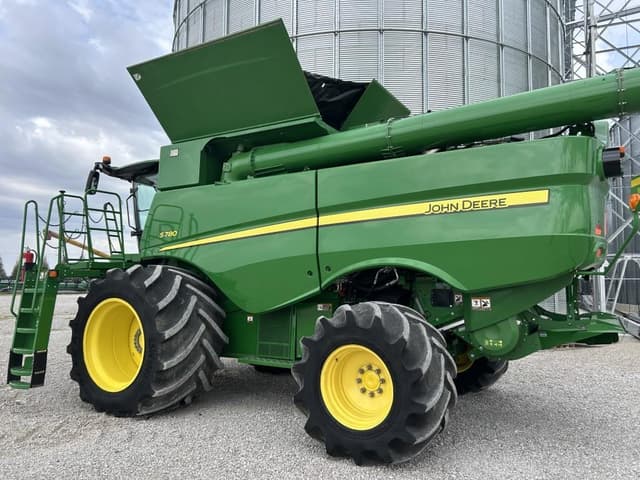 Image of John Deere S780 equipment image 4