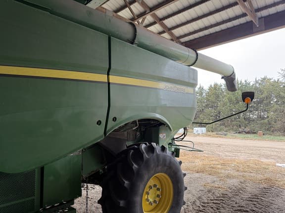Image of John Deere S780 equipment image 3