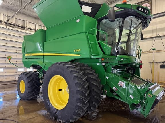 Image of John Deere S780 Primary image