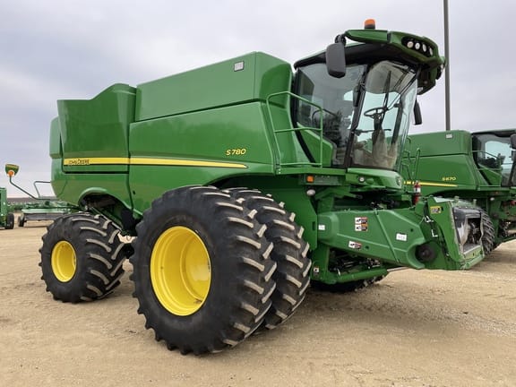Main image John Deere S780