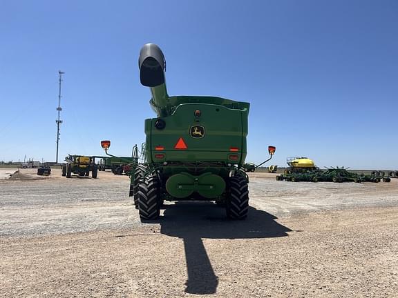 Image of John Deere S780 equipment image 3