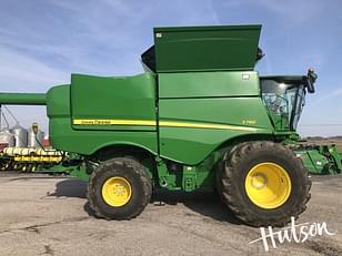 Main image John Deere S780 19