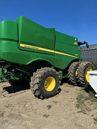 Image of John Deere S780 equipment image 1