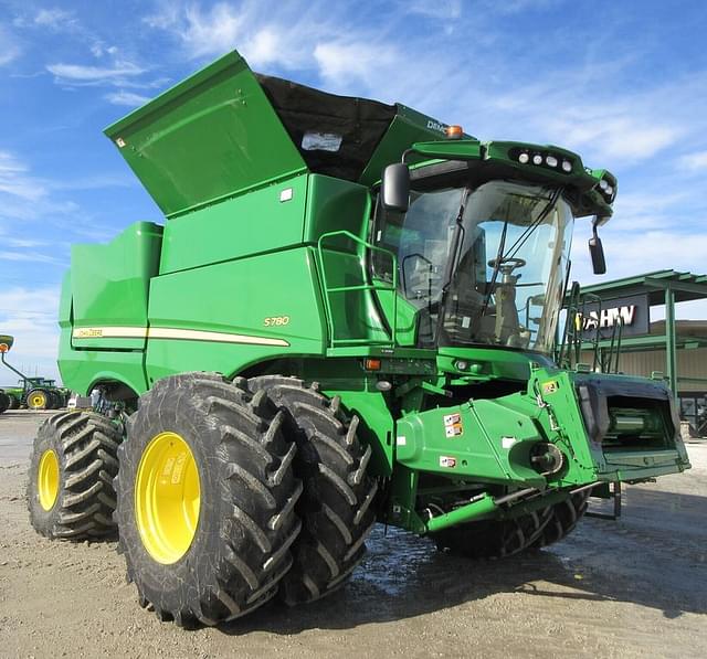 Image of John Deere S780 equipment image 3