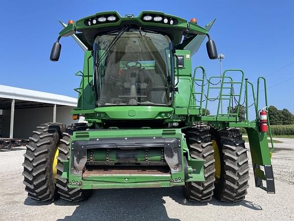 Image of John Deere S780 equipment image 1