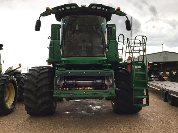 Image of John Deere S780 equipment image 2