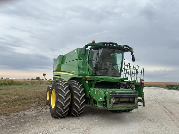 Image of John Deere S780 equipment image 2
