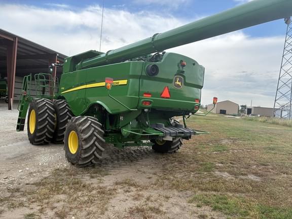 Image of John Deere S780 equipment image 3