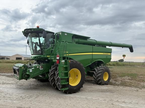 Image of John Deere S780 equipment image 2