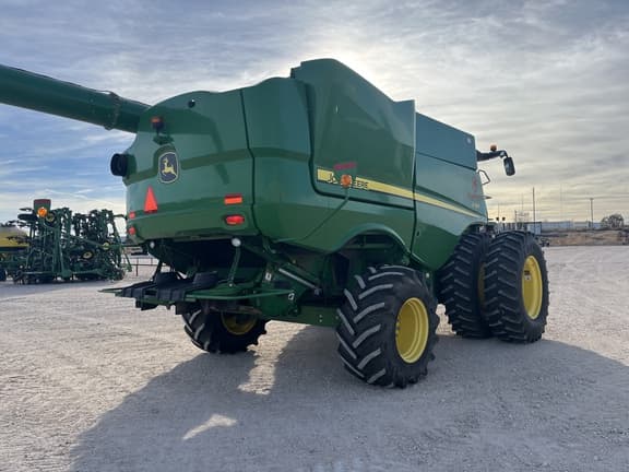 Image of John Deere S780 equipment image 4