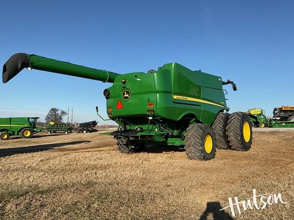 Image of John Deere S780 equipment image 4