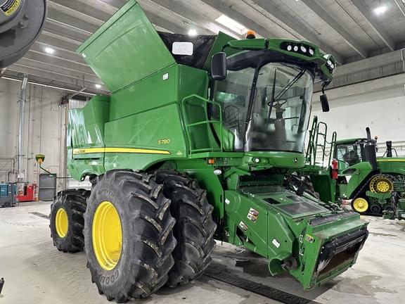 Image of John Deere S780 equipment image 1