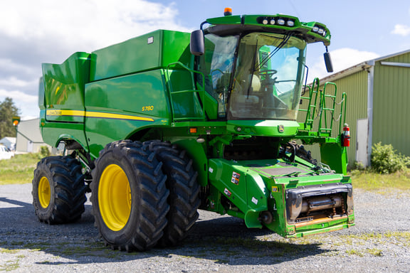 2020 John Deere S780 Equipment Image0