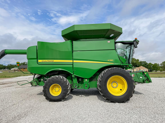 Image of John Deere S780 equipment image 3