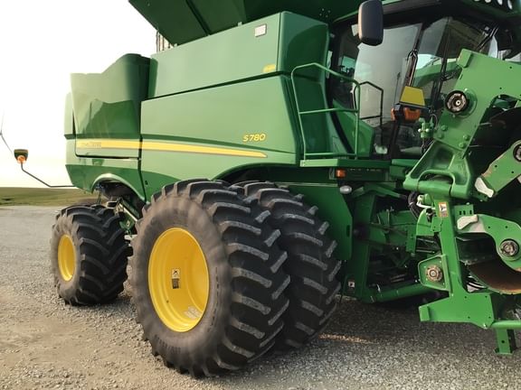 Main image John Deere S780