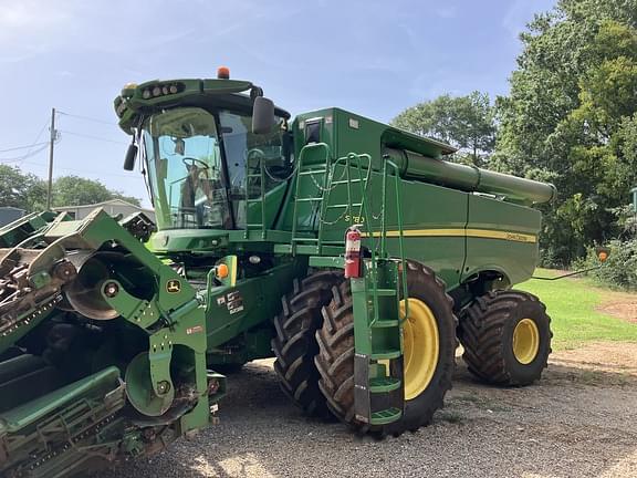 Image of John Deere S780 equipment image 1