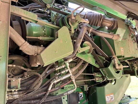 Image of John Deere S780 equipment image 4