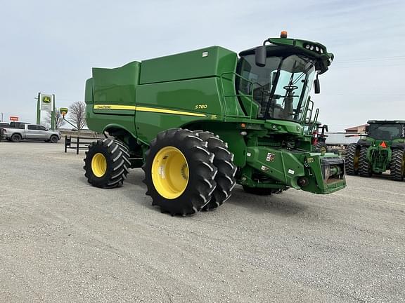 Image of John Deere S780 Primary image
