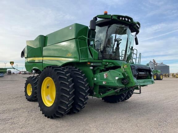 Main image John Deere S780