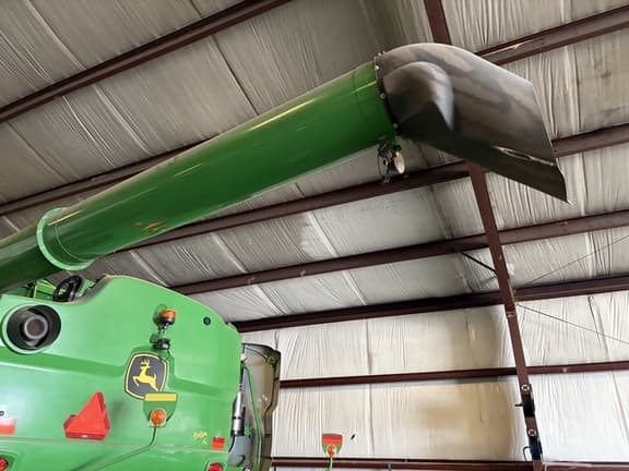 Image of John Deere S780 equipment image 4