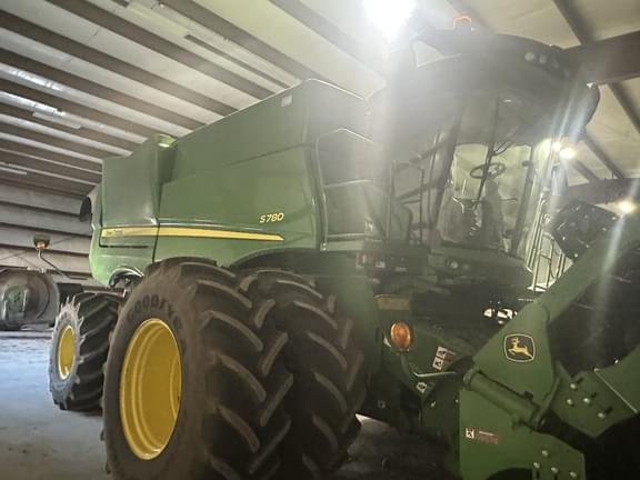 Image of John Deere S780 equipment image 4