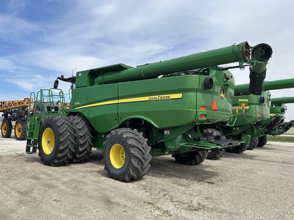 Image of John Deere S780 equipment image 3