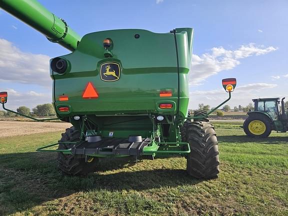 Image of John Deere S780 equipment image 3