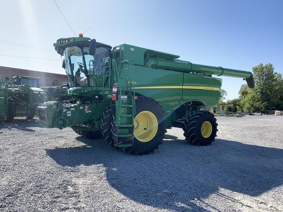 Main image John Deere S780