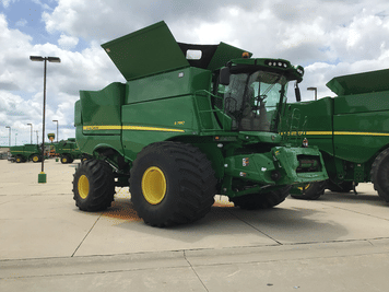 Main image John Deere S780