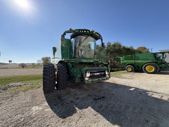 Image of John Deere S780 equipment image 3