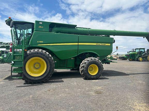 Image of John Deere S780 equipment image 1