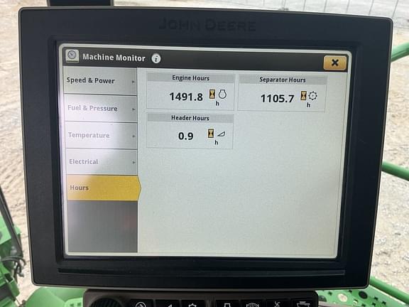 Image of John Deere S780 equipment image 1