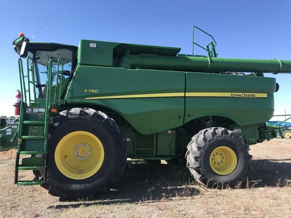 Main image John Deere S780
