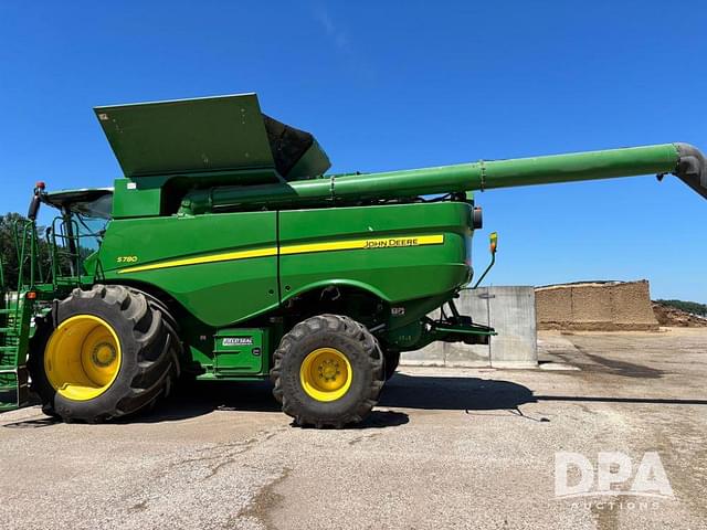 Image of John Deere S780 equipment image 2