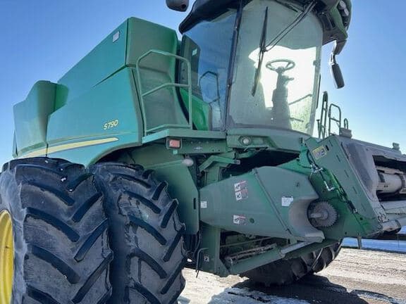 Image of John Deere S790 equipment image 3