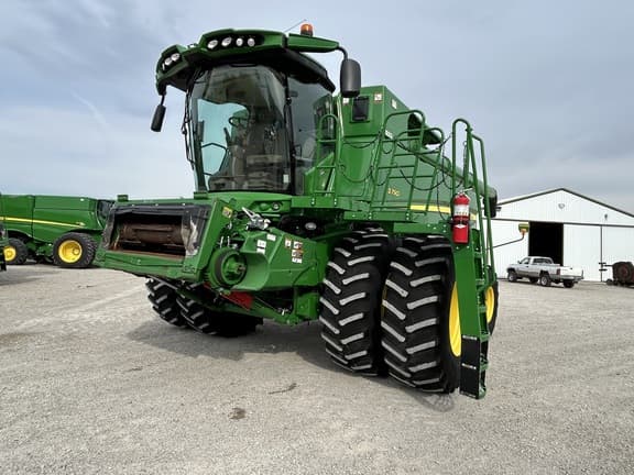 Image of John Deere S790 equipment image 2