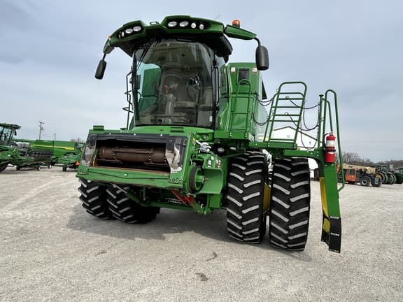 Image of John Deere S790 equipment image 3