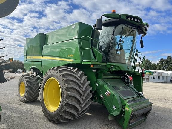 Image of John Deere S790 equipment image 2