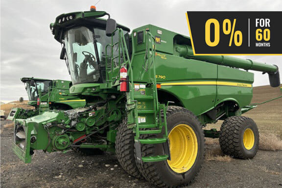 2020 John Deere S790 Equipment Image0