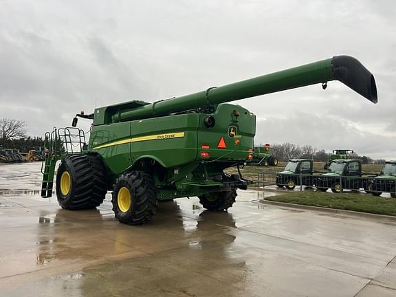 Image of John Deere S790 equipment image 1