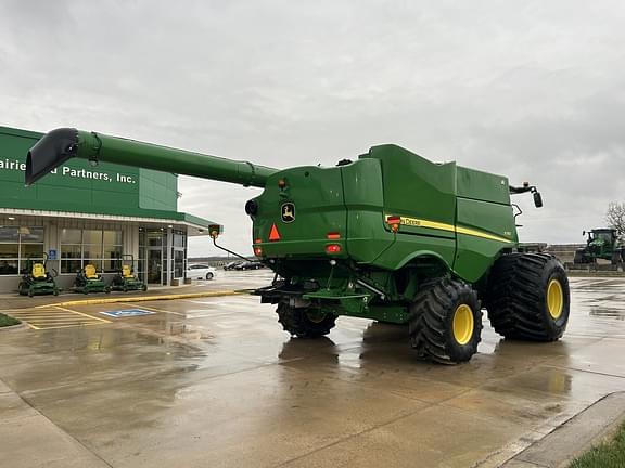 Image of John Deere S790 equipment image 2