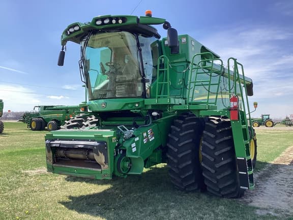 Image of John Deere S790 equipment image 2