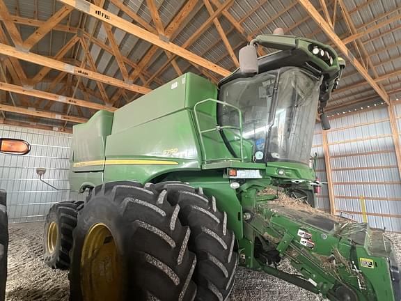 Image of John Deere S790 equipment image 1