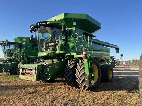 Image of John Deere S790 Primary image