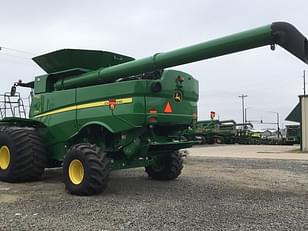 Main image John Deere S790 3