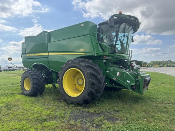 Image of John Deere S790 Primary image